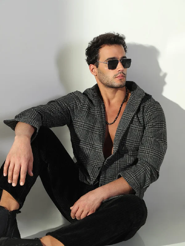 Men's Stretch - Fabric Casual Shirts in Navy Blue for a Comfortable and Flexible FitMen Checked Grey Oversized Shacket Men's Stretch - Fabric Casual Shirts in Navy Blue for a Comfortable and Flexible FitMen Checked Grey Oversized Shacket