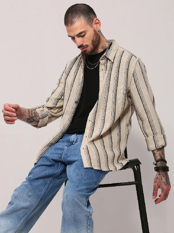 Men's Tailored Fit Checkered Casual Shirts in Multicolor for a Smart - Casual EnsembleMen Cream Striped Shacket