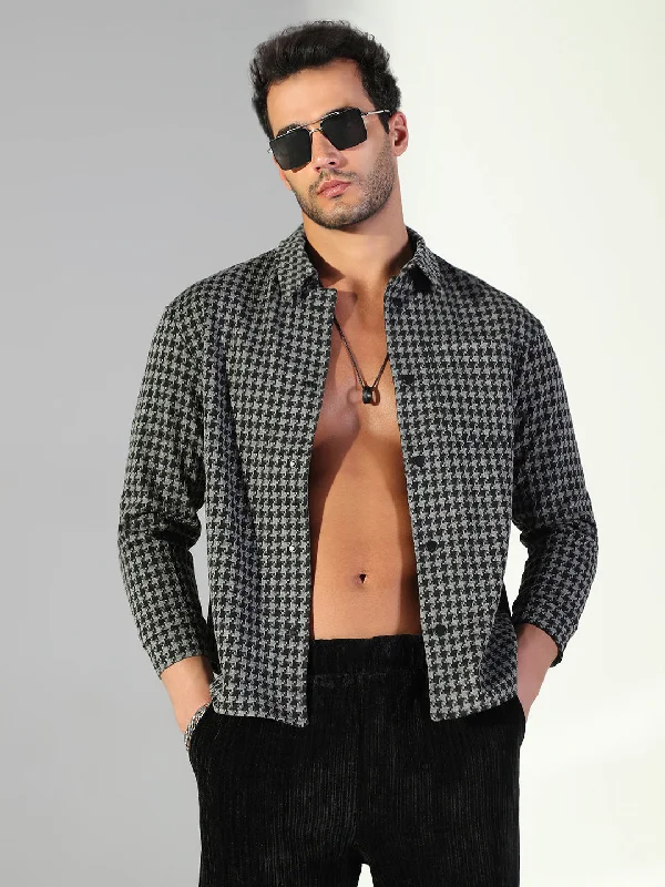 Men's Tailored Fit Checkered Casual Shirts in Multicolor for a Smart - Casual EnsembleMen Geometric Grey Shacket