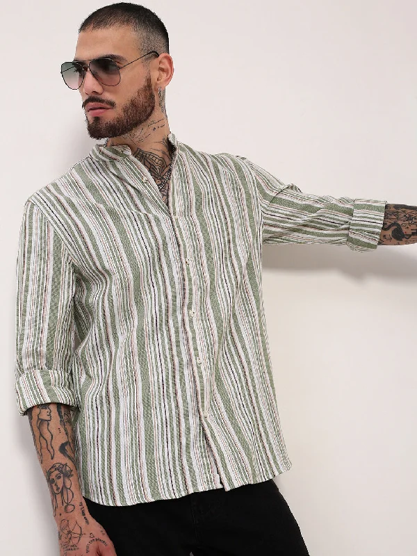 Men's Two - Tone Contrast Panel Casual Shirts in White and Navy for a Stylish and Eye - Catching DesignMen Green Striped Slim Fit Shirt Men's Two - Tone Contrast Panel Casual Shirts in White and Navy for a Stylish and Eye - Catching DesignMen Green Striped Slim Fit Shirt