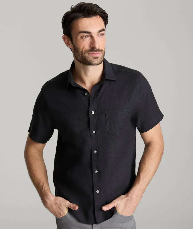 Men's Stretch - Fabric Casual Shirts in Navy Blue for a Comfortable and Flexible FitWrinkle-Resistant Linen Short-Sleeve Cameron Shirt Men's Stretch - Fabric Casual Shirts in Navy Blue for a Comfortable and Flexible FitWrinkle-Resistant Linen Short-Sleeve Cameron Shirt