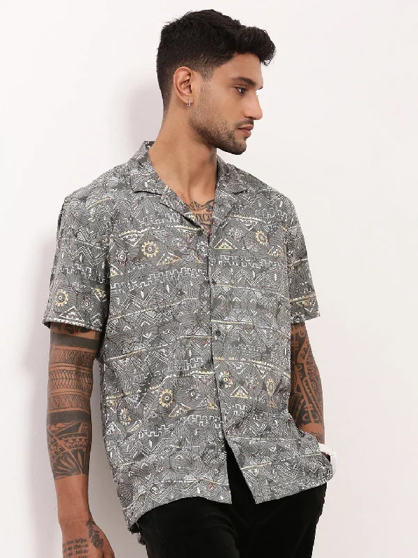 Men's Embroidered Detail Casual Shirts in Beige for a Touch of EleganceMen Green Geometric Cuban Collar Shirt Men's Embroidered Detail Casual Shirts in Beige for a Touch of EleganceMen Green Geometric Cuban Collar Shirt