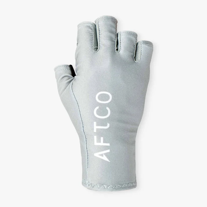 Men's Linen Blend Casual Shirts with Roll - Up Sleeves for a Summer Beach LookSolago Sun Gloves Men's Linen Blend Casual Shirts with Roll - Up Sleeves for a Summer Beach LookSolago Sun Gloves
