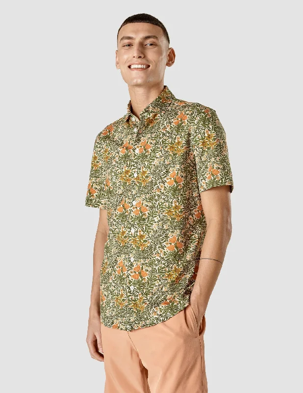 Men's Tailored Fit Checkered Casual Shirts in Multicolor for a Smart - Casual EnsembleClassic Short Sleeve Shirt Flower Oasis