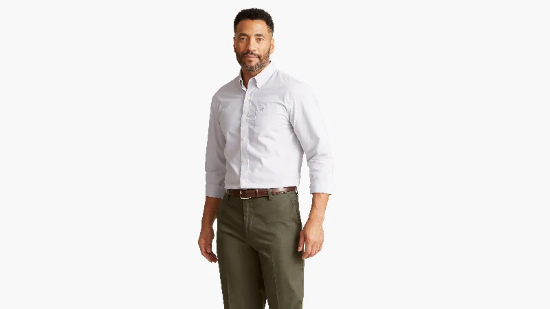 Plus Size Men's Striped Chambray Casual Shirts with a Spread Collar for a Preppy AppearanceSignature Comfort Flex Shirt, Classic Fit Plus Size Men's Striped Chambray Casual Shirts with a Spread Collar for a Preppy AppearanceSignature Comfort Flex Shirt, Classic Fit