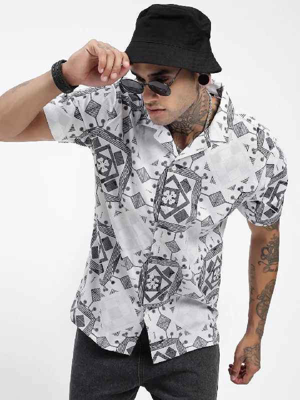 Plus Size Men's Striped Chambray Casual Shirts with a Spread Collar for a Preppy AppearanceMen Geometric White Relaxed Fit Shirt Plus Size Men's Striped Chambray Casual Shirts with a Spread Collar for a Preppy AppearanceMen Geometric White Relaxed Fit Shirt