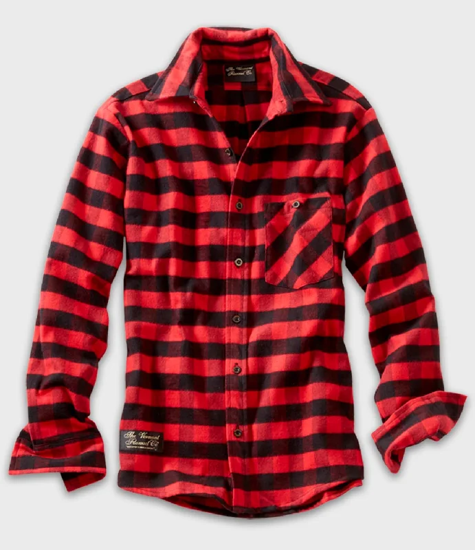 Men's Button - Down Oxford Casual Shirts in Crisp White for a Classic and Versatile StyleFitted Flannel Shirt - Red Buffalo Men's Button - Down Oxford Casual Shirts in Crisp White for a Classic and Versatile StyleFitted Flannel Shirt - Red Buffalo