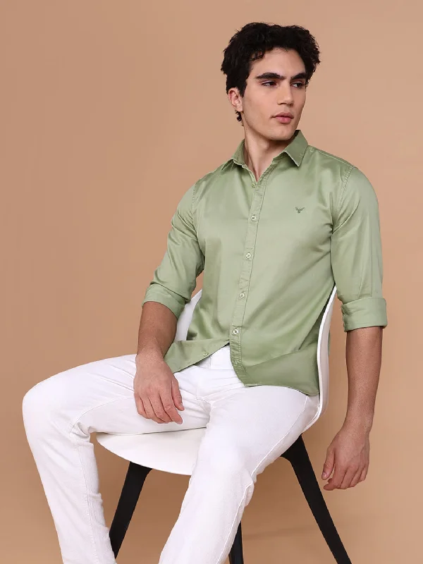 Men's Sustainable Recycled Material Casual Shirts for Eco - Conscious ConsumersMen Green Solid Shirt