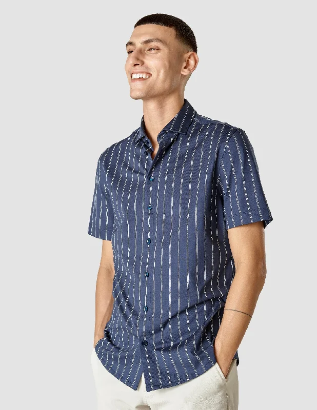 Men's Thermal - Lined Casual Shirts in Black for Added Warmth in Cold WeatherClassic Short Sleeve Shirt Deep Ocean