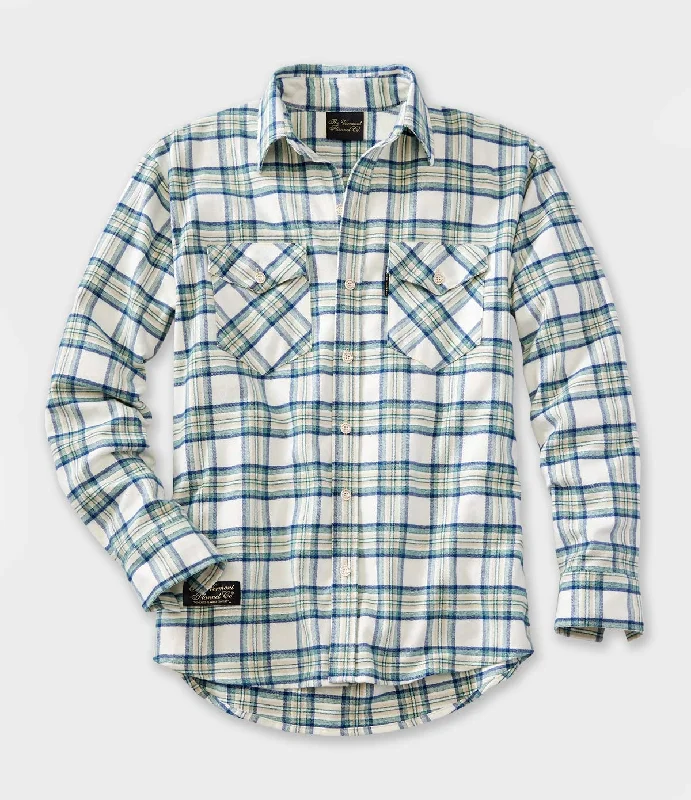 Men's Shearling - Lined Collar Casual Shirts in Brown for a Rustic and Warm AppealMen's Classic Flannel Shirt - Maine Star Men's Shearling - Lined Collar Casual Shirts in Brown for a Rustic and Warm AppealMen's Classic Flannel Shirt - Maine Star