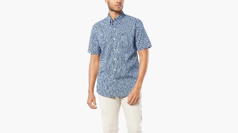 Plus Size Men's Striped Chambray Casual Shirts with a Spread Collar for a Preppy AppearanceSignature Comfort Flex Shirt, Classic Fit Plus Size Men's Striped Chambray Casual Shirts with a Spread Collar for a Preppy AppearanceSignature Comfort Flex Shirt, Classic Fit