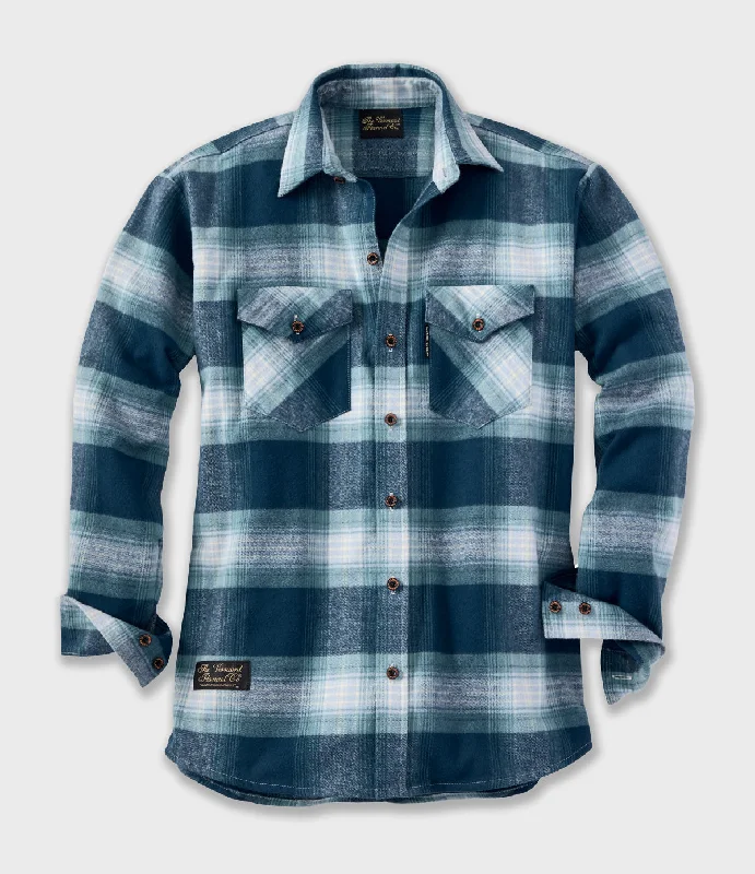 Men's Stretch - Fabric Casual Shirts in Navy Blue for a Comfortable and Flexible FitMen's Classic Flannel Shirt - Overcast Men's Stretch - Fabric Casual Shirts in Navy Blue for a Comfortable and Flexible FitMen's Classic Flannel Shirt - Overcast