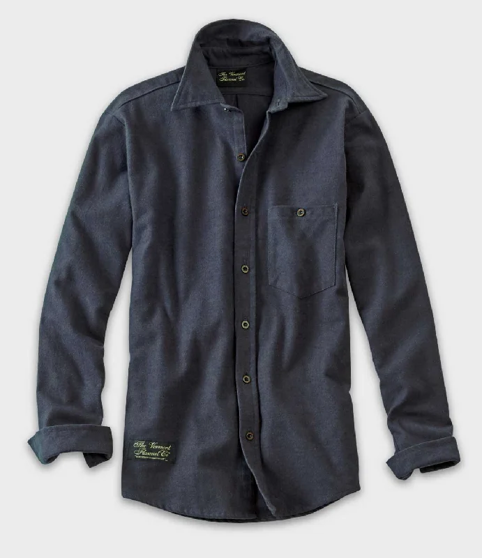Men's Shearling - Lined Collar Casual Shirts in Brown for a Rustic and Warm AppealFitted Flannel Shirt - Dark Gray Men's Shearling - Lined Collar Casual Shirts in Brown for a Rustic and Warm AppealFitted Flannel Shirt - Dark Gray