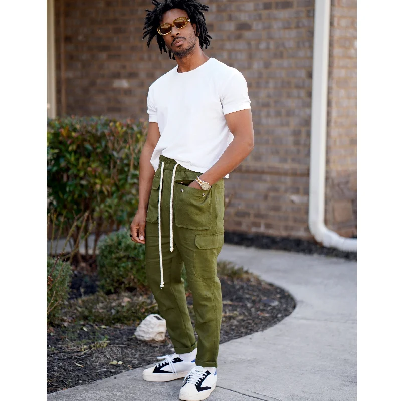 Men's side - stripe track shorts for a sporty running lookSimplicity Men's Trousers and Shorts S9338