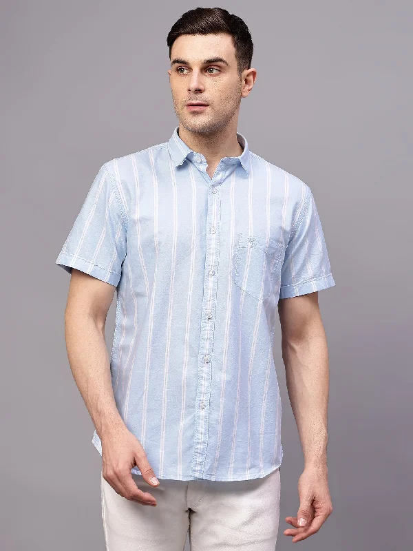 Men's Tailored Fit Checkered Casual Shirts in Multicolor for a Smart - Casual EnsembleMen's Sky Blue Casual Broad Stripe Half sleeve Shirt