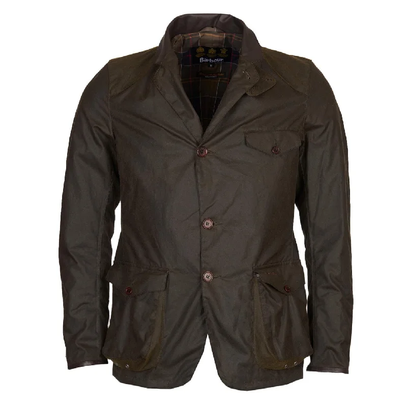 Waterproof men jackets with taped seams for heavy rain protectionBarbour Beacon Sports Jacket Olive