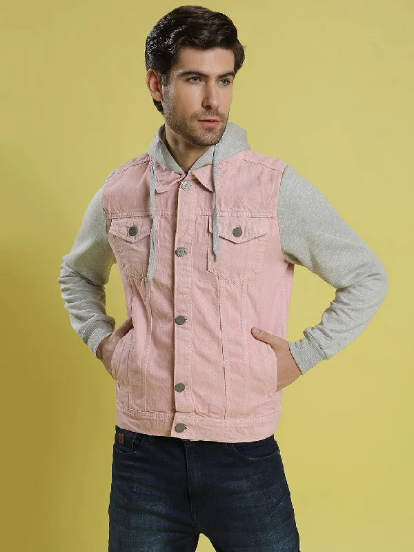 Men jackets with a hidden interior pocket for secure storageCampus Sutra Men Colorblock Full Sleeve Stylish Casual Denim Jacket