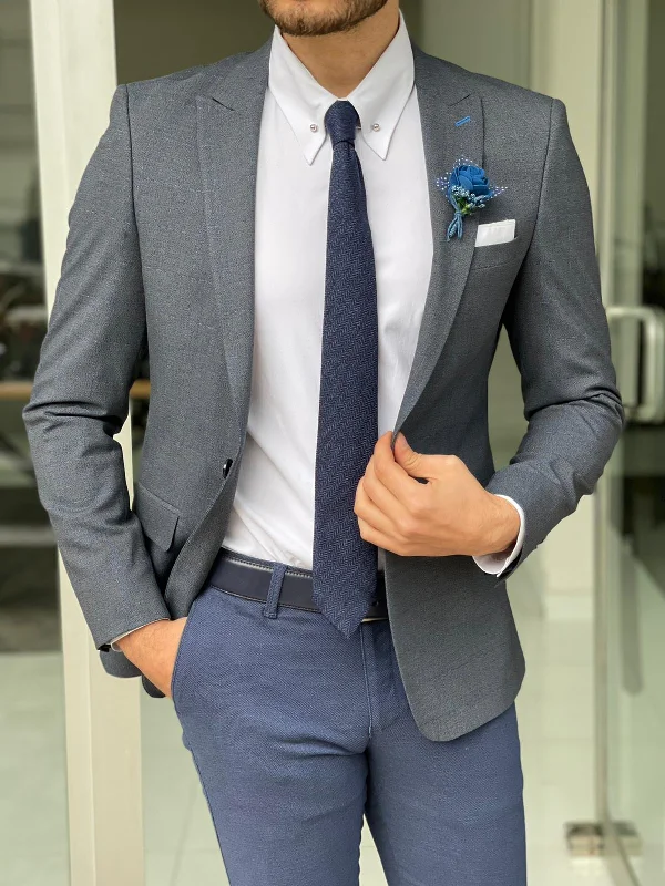 Slim Fit Men's Navy Blue Wool Blazer for a Classic and Professional LookHazel Gray Slim Fit Plaid Blazer