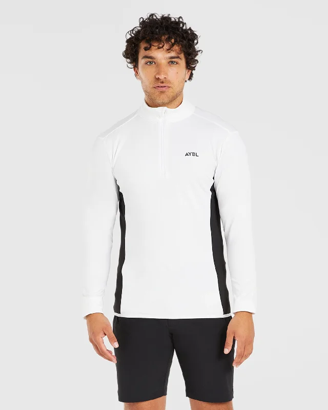 Luxury men hoodie made from cashmere - blend materialPerformance 1/4 Zip Pullover - White Luxury men hoodie made from cashmere - blend materialPerformance 1/4 Zip Pullover - White