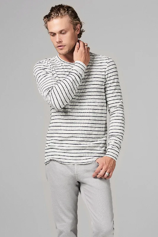 Tall Men's Open - Front Linen Cardigan in Light Blue for a Breezy Summer EnsembleMen's Stripe Pullover Sweater - Navy Stripe