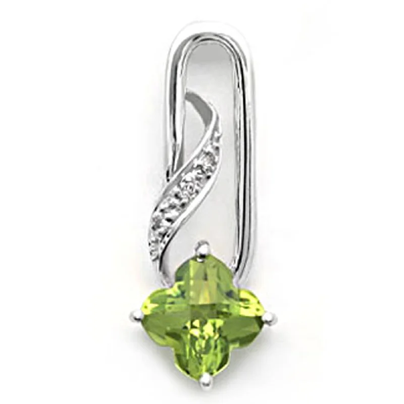 Men coats with a detachable faux - fur collar for a trendy and warm touch14k White Gold Clover Shape Peridot and Diamond Pendant Men coats with a detachable faux - fur collar for a trendy and warm touch14k White Gold Clover Shape Peridot and Diamond Pendant
