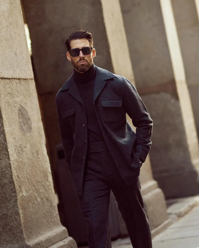 Men's shirtjackets with a snap - front closure​Shirt Jacket in Charcoal Grey Wool