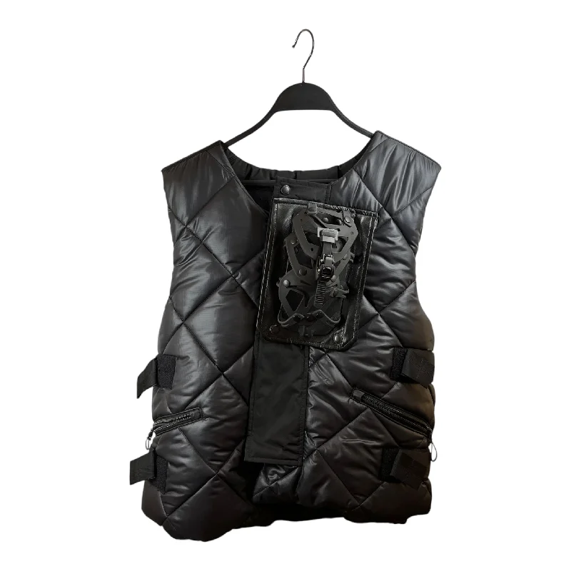 Men waistcoats with a built - in media pocket for tech - savvy usersJUNYA WATANABE COMME des GARCONS/Nylon Vest/S/Nylon/BLK/Innaraum Shell Men waistcoats with a built - in media pocket for tech - savvy usersJUNYA WATANABE COMME des GARCONS/Nylon Vest/S/Nylon/BLK/Innaraum Shell