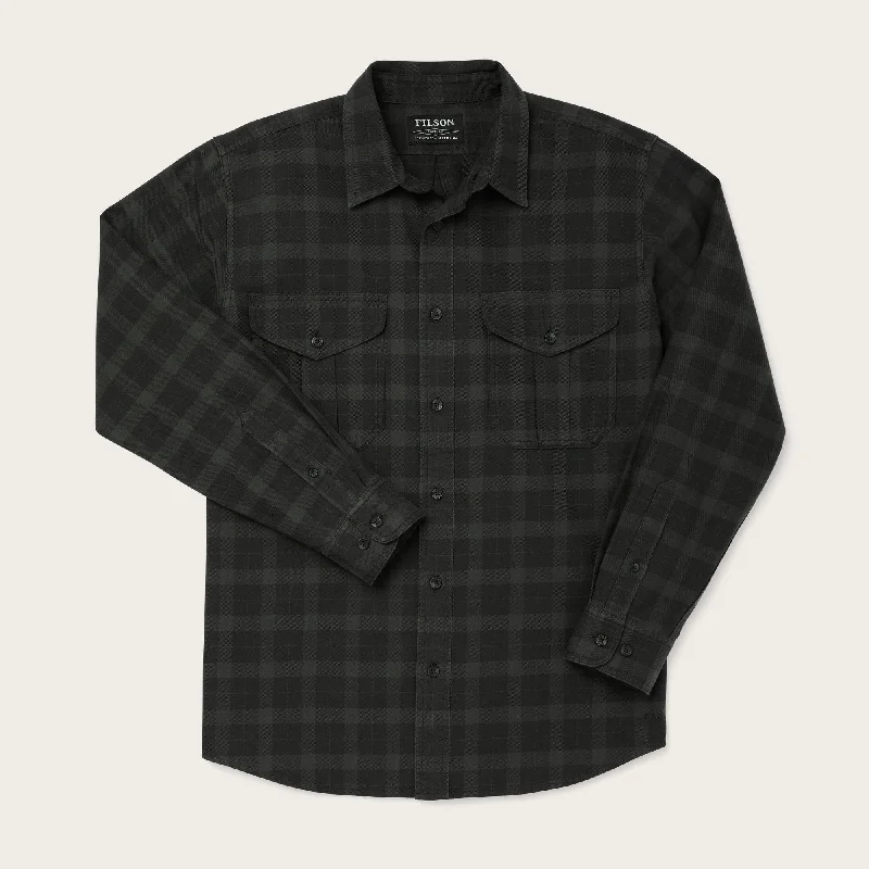 Men's lightweight long sleeve linen shirts for summer beach vacationsLIGHTWEIGHT ALASKAN GUIDE SHIRT