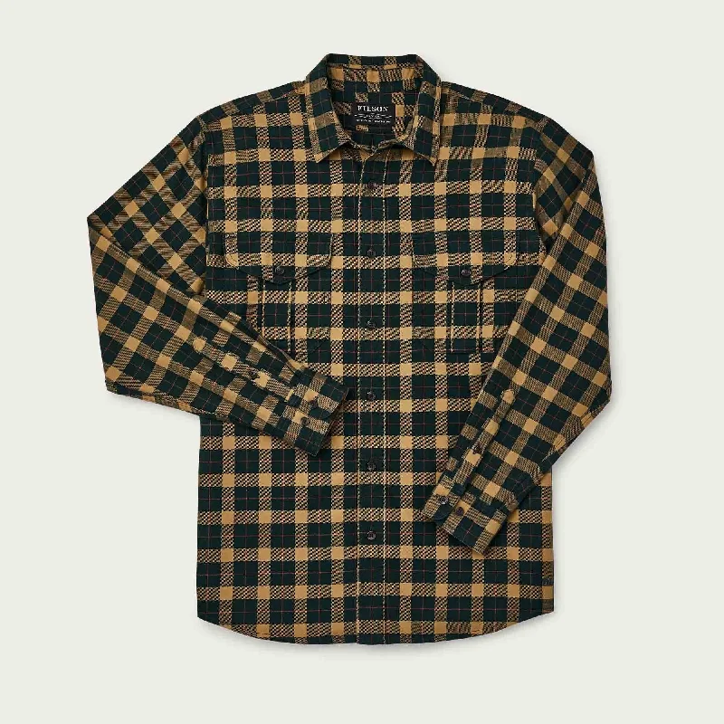 Men's long sleeve military - style utility shirts with multiple pocketsLIGHTWEIGHT ALASKAN GUIDE SHIRT