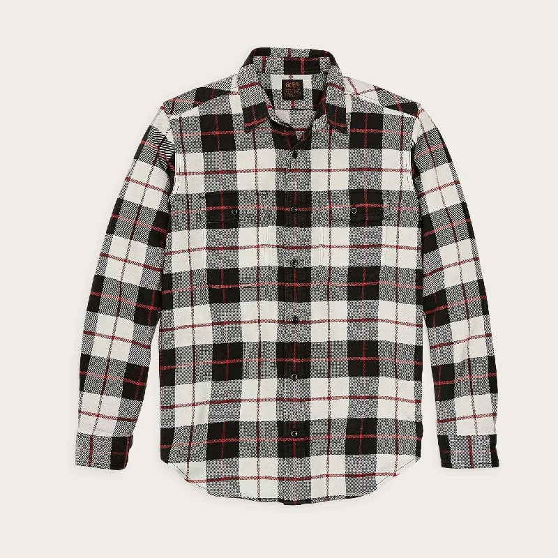 Men's thermal long sleeve base layer shirts for winter skiingVINTAGE FLANNEL WORK SHIRT Men's thermal long sleeve base layer shirts for winter skiingVINTAGE FLANNEL WORK SHIRT