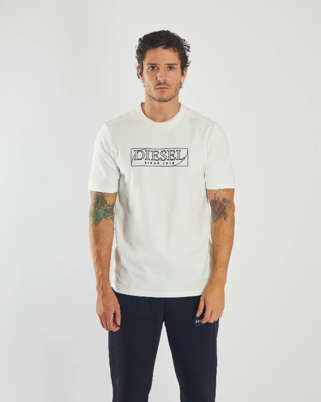 Men's moisture - wicking athletic t - shirts for intense workoutsBennet Tee Solar White Men's moisture - wicking athletic t - shirts for intense workoutsBennet Tee Solar White