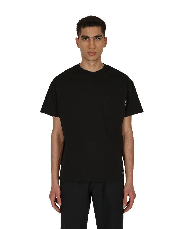 Men's antimicrobial t - shirts for odor - free freshness during travelPocket T-Shirt Black