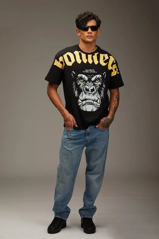 Men's polo t - shirts with a contrast collar for a preppy lookBlack Kong Oversized T-shirt Men's polo t - shirts with a contrast collar for a preppy lookBlack Kong Oversized T-shirt