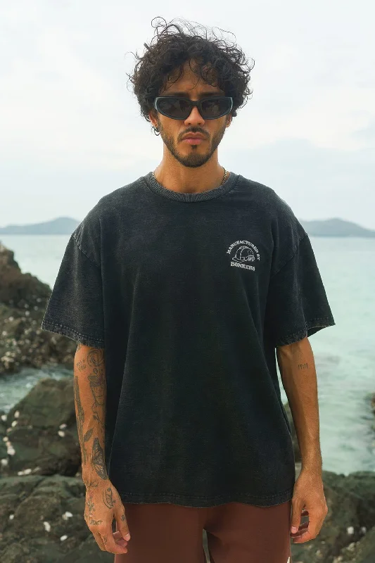 Men's smart - casual checkered t - shirts for semi - formal occasionsBlack Premium Heavyweight Faded Oversized T-shirt Men's smart - casual checkered t - shirts for semi - formal occasionsBlack Premium Heavyweight Faded Oversized T-shirt