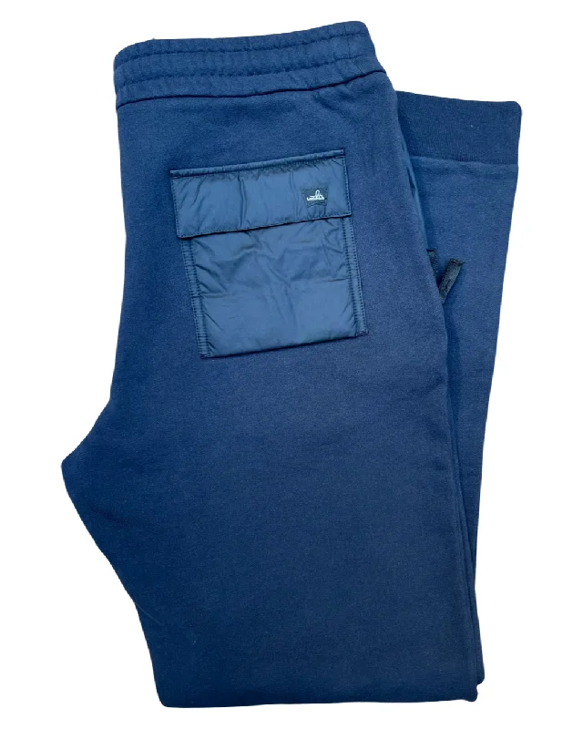 Men's camo print casual utility pants for a rugged outdoor feelWHATS Dane Jogger Pant