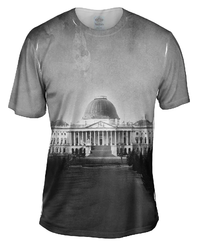 Men's thermal t - shirts with a high - neck design for cold weatherCapitol Building Washington Dc