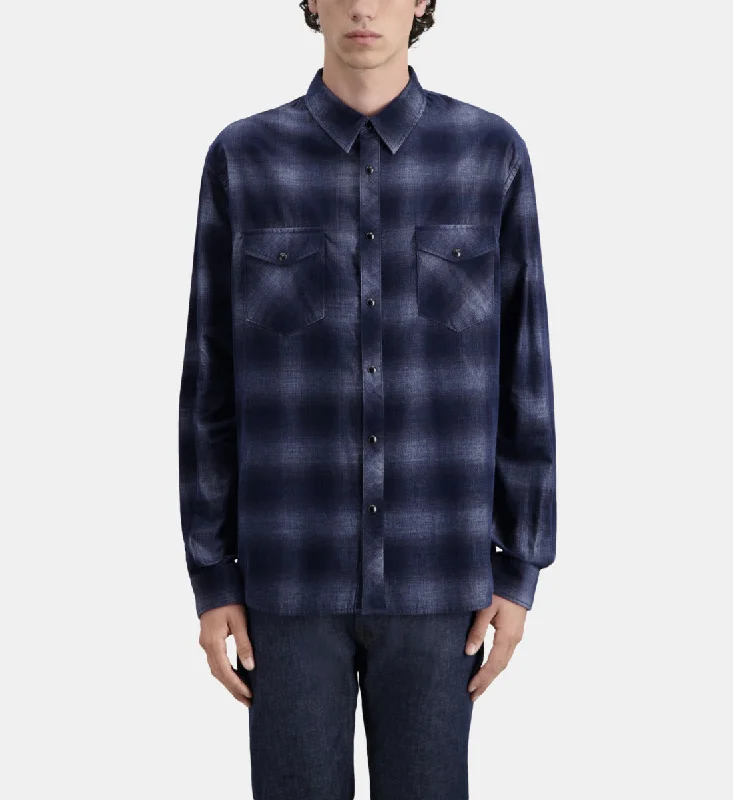 Men's distressed denim - look t - shirts with a rugged appealCheckered Shirt