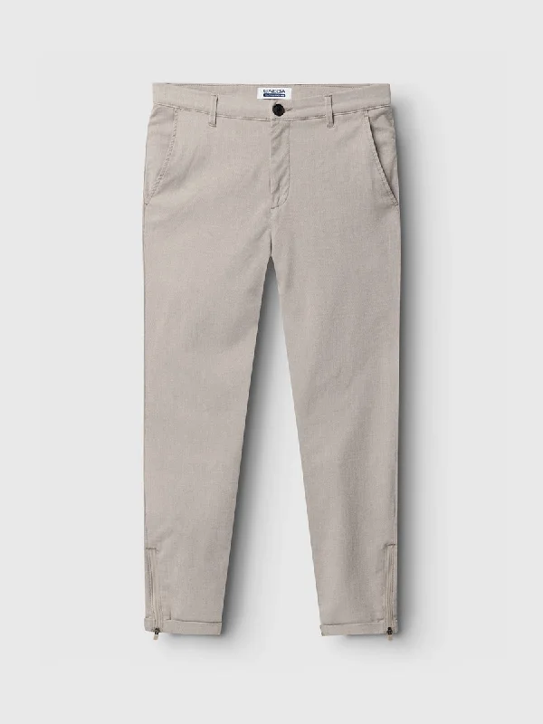 Men's ripped knee casual denim pants for a trendy street lookGABBA Pisa Domo Pant Coriander