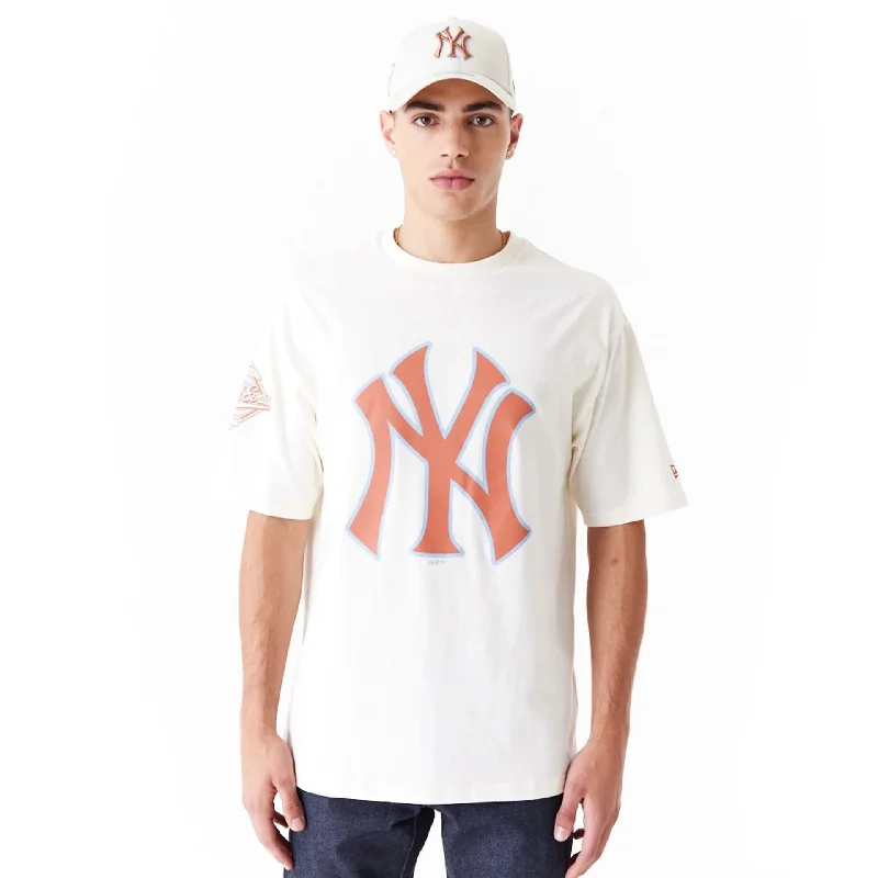 Men's plus - size pocket t - shirts with a classic lookNew York Yankees World Series White Oversized T-Shirt