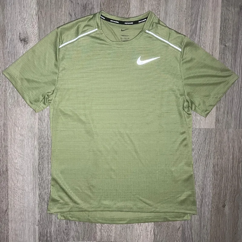 Men's printed Hawaiian t - shirts for tropical vacationsNike Miler Tee - Khaki