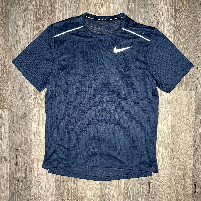 Men's smart - casual checkered t - shirts for semi - formal occasionsNike Miler Tee Navy Men's smart - casual checkered t - shirts for semi - formal occasionsNike Miler Tee Navy