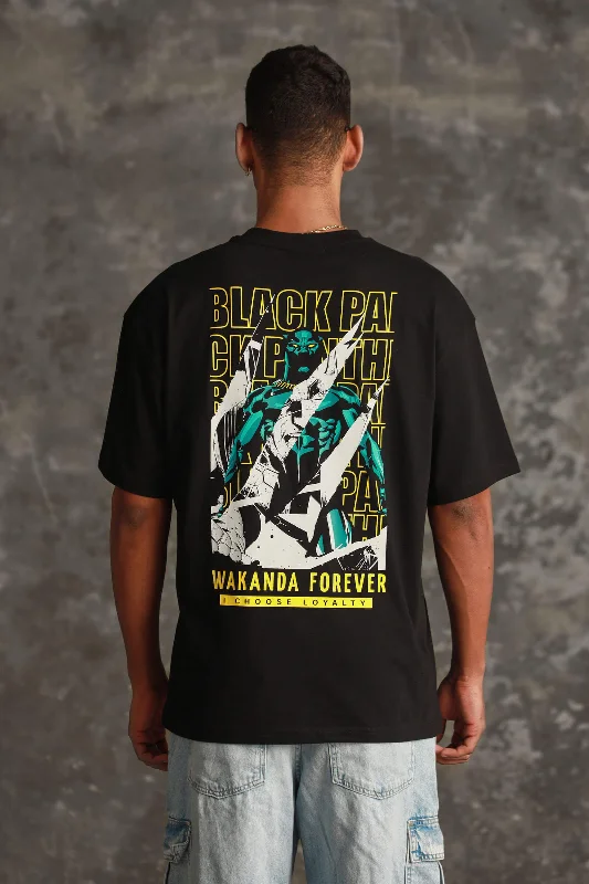 Men's thermal t - shirts with a high - neck design for cold weatherWakanda Forever Oversized T-shirt